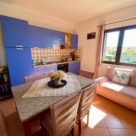 Pupureddu Con Terrazza Ad אולביה